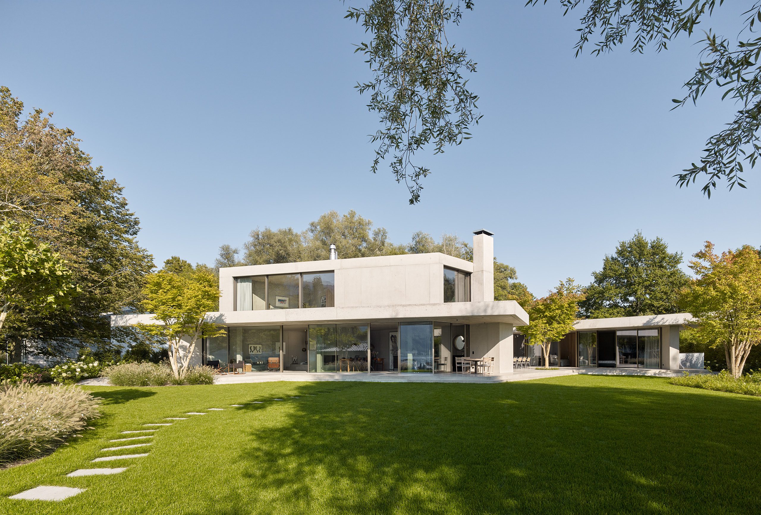 Bartbuchhofer, Haus am See